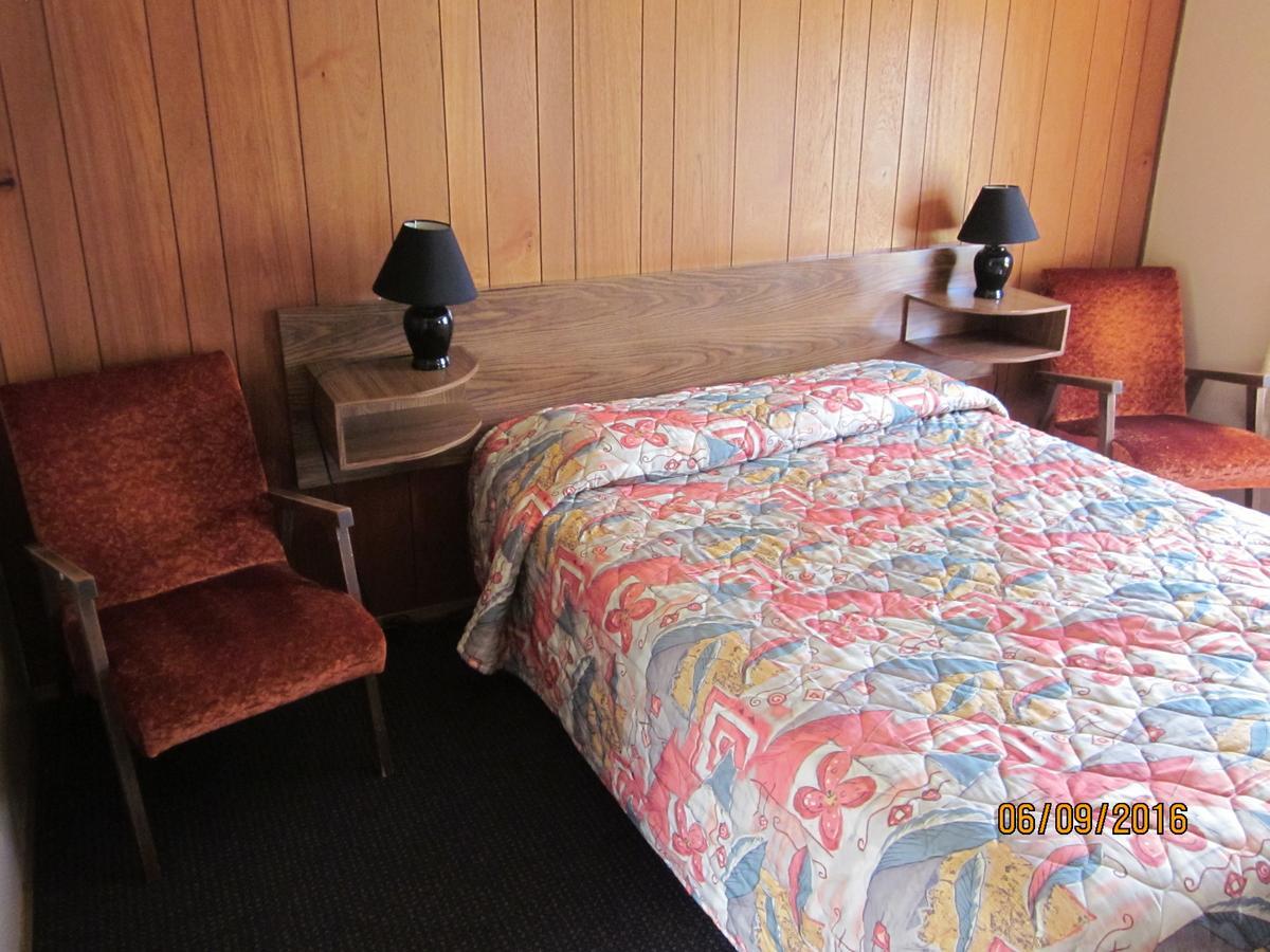Valleyview Motel Вільямс-Лейк Екстер'єр фото