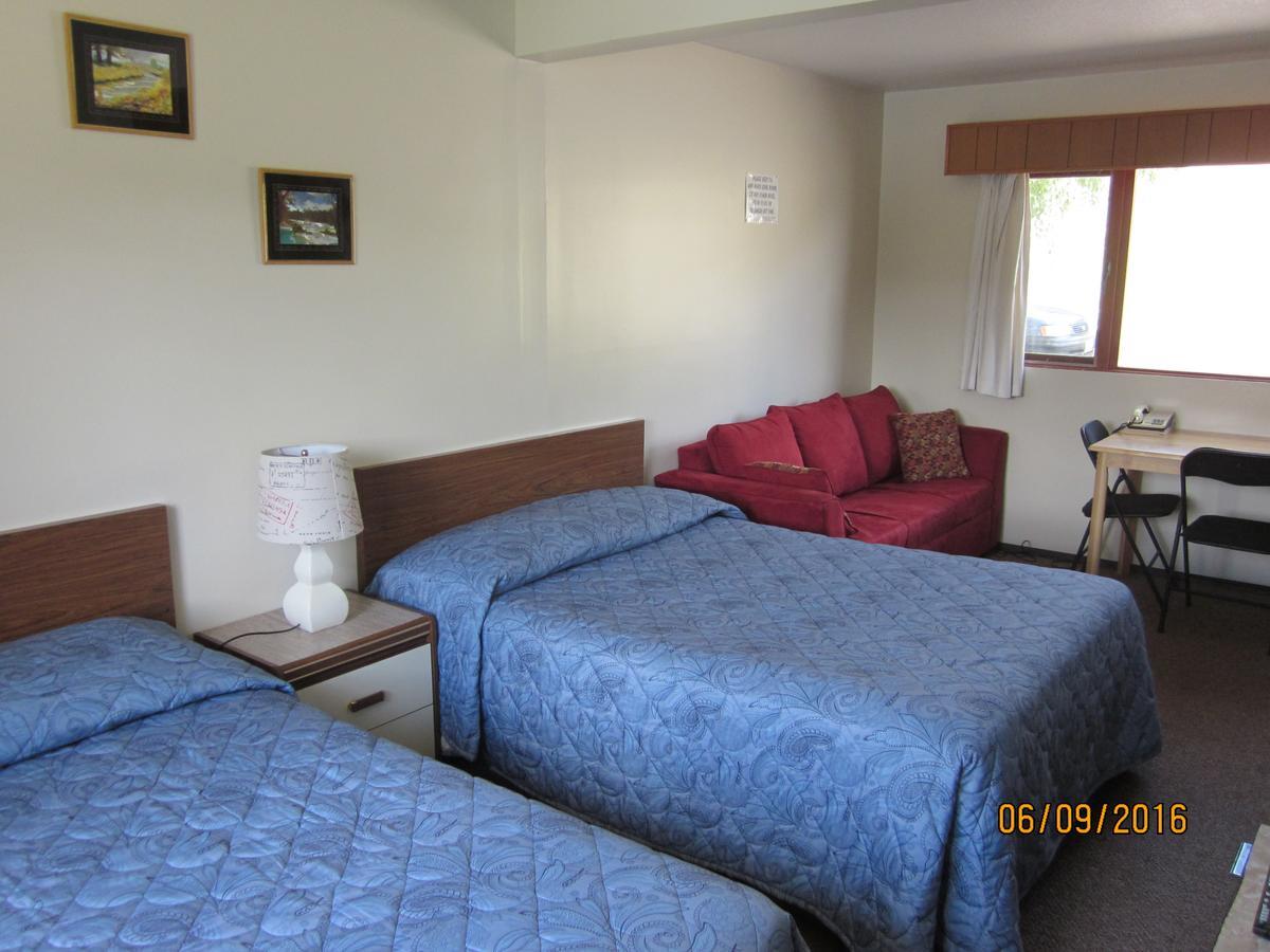 Valleyview Motel Вільямс-Лейк Екстер'єр фото